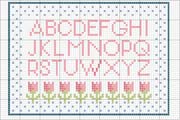 Schema punto croce alfabeto fiorellini