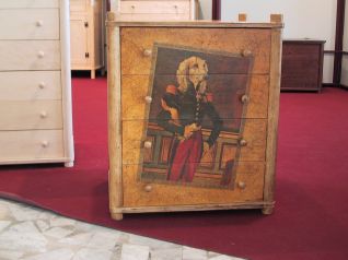 cassettiera con cane