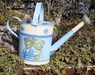 innaffiatoio con orsetti