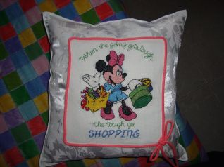 shopping minnie