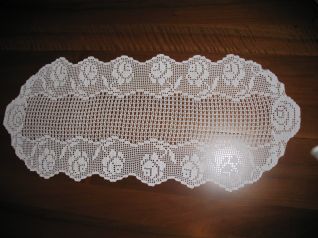 Centro ovale Rosa con roselline