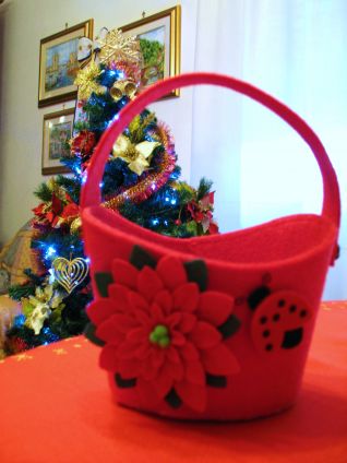 Cestino porta biscotti in feltro di lana rossa