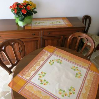 Coordinato tovaglietta e corsia arancione