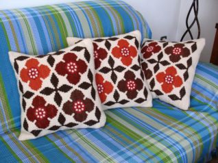 Cuscini abbinati punto croce 
