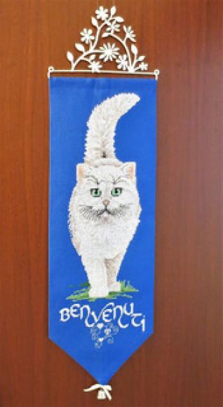 Fuori porta gatto bianco