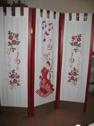 Paravento a punto croce con spagnola