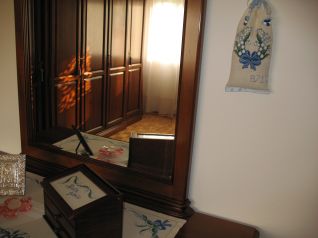 Sacchettino portalavanda profumata e com&ograve; arredato