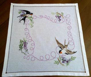 Tovaglietta con Rondini e Glicine per Pasqua 2013