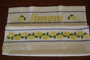 Strofinaccio con limoni