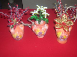 piccole anfore con fiori