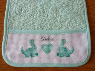 Bavaglino Dinosauri verdi_2