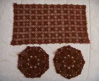 Centrini uncinetto marrone_insieme