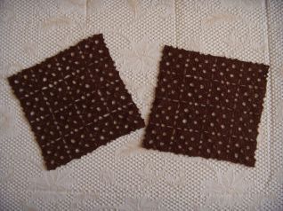 centrini uncinetto parure marrone_piccoli