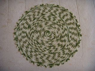 centrino uncinetto verde sfumato