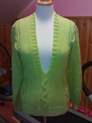 MAGLIONE COLOR VERDE ACIDO