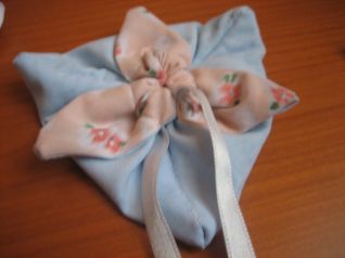 pochette-fiore rosa azzurro