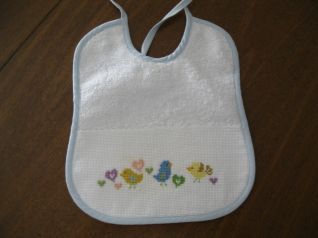 bavaglino celeste con uccellini