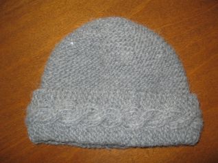 cappello con treccia
