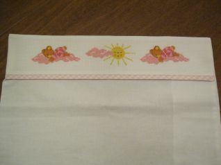 federa orsetto su nuvola rosa