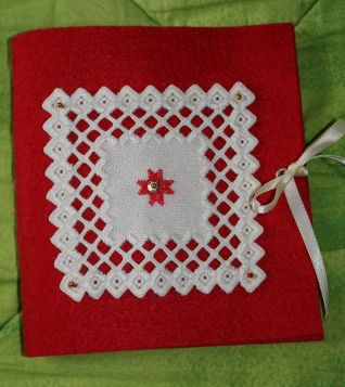 pochette hardanger rossa