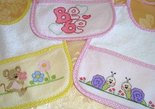 BAVAGLINI PUNTO CROCE RICAMO VARIO