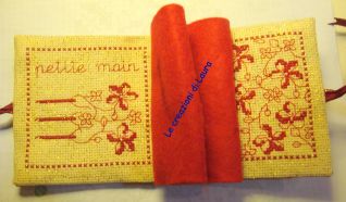 Porta aghi 1 punto croce dettaglio2