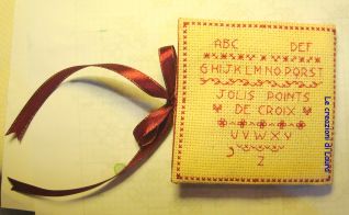 Porta aghi 1 punto croce dettaglio3