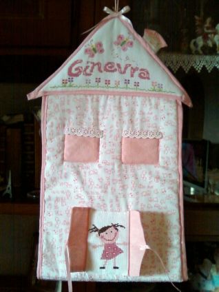 PORTA PANNOLINI ROSA CASETTA RICAMO PUNTO CROCE