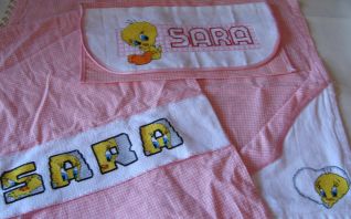 SET ASILO confezionato e ricamato