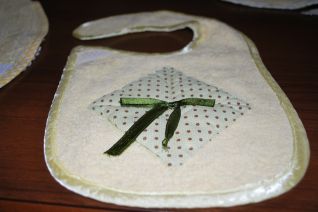 Bavaglione con trapunto