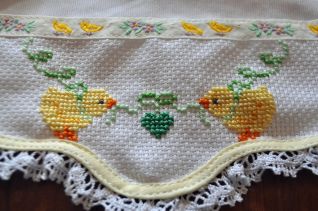 Particolare bavetta pulcini