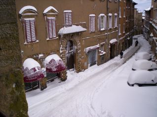 la neve a volterra (non c'entra nulla con i lavori)
