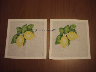 coppia centrini con limoni