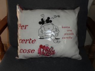 cuscino amore con minnie e topolino