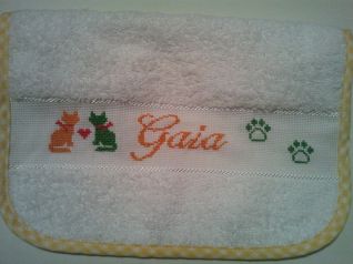 Bavaglia pappa con nome e gattini