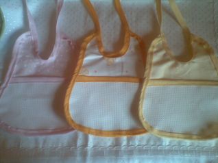 bavaglini in piquet e tela aida a 1,60€ 