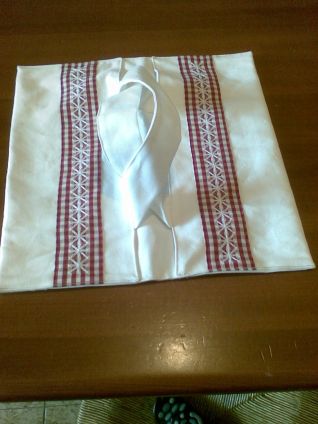 portatorta a broderie suisse