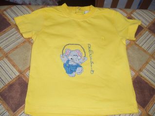 Elefantino che salta la corda