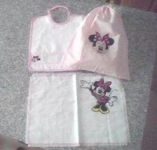 set asilo minnie completo di sacca