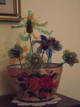 Cachepot  con fiori in plastica