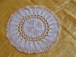 centrino bianco rotondo