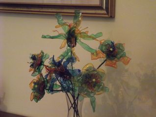 Composizione fiori in plastica