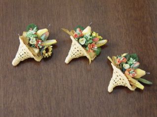 CORNUCOPIE ALL'UNCINETTO