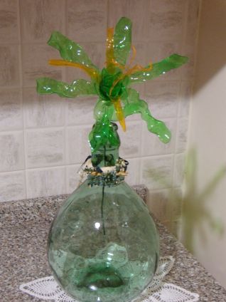fiore con bottiglia plastica 1