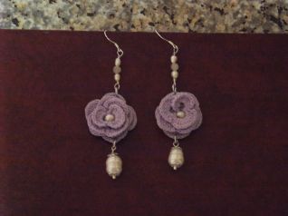 ORECCHINI UNCINETTO E PERLE