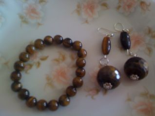 bracciale e orecchini - occhio di tigre