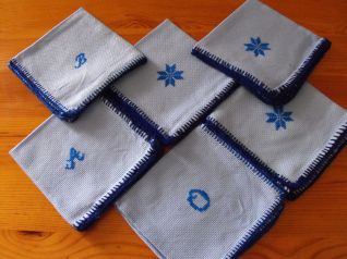 tovaglioli per tovaglia azzurra