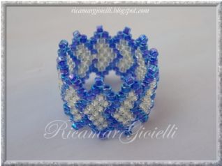 Anello rombi concatenati