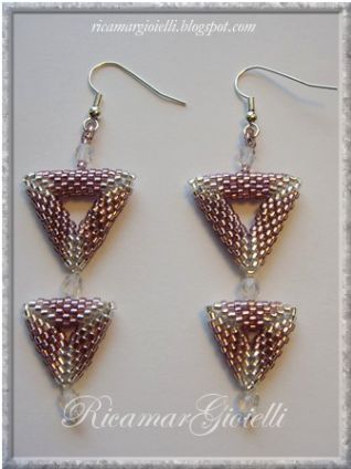 Orecchini doppio triangolo forato