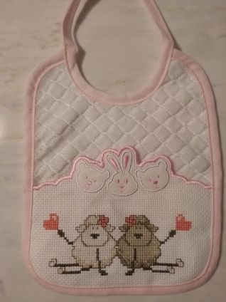 Bavaglino con pecorelle